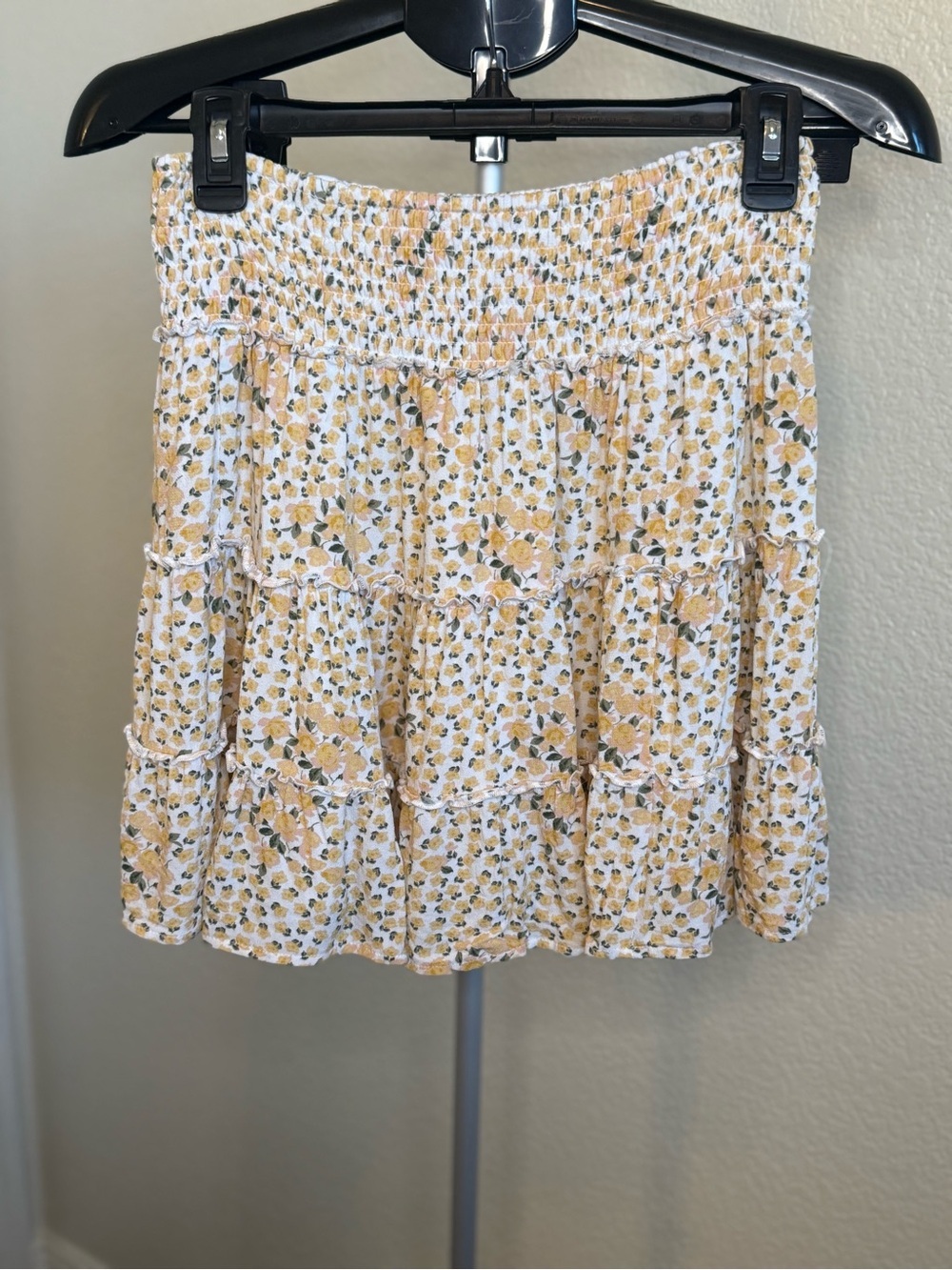 American Eagle Outfitters White Mini Skirt with Yellow Floral Print